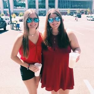 Meet your Posher, Sydney